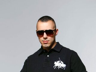 Lucenzo stijgt naar #1 met "Danza Kuduro"