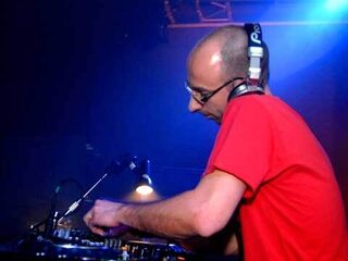 Luister terug: DJ Sandstorm Jaarmix 2013