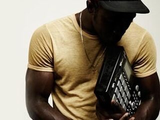 Zanger van Bloc Party schrijft boek