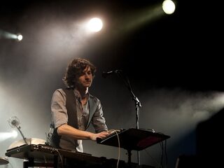 Gotye & Kimbra voor zesde week op #1
