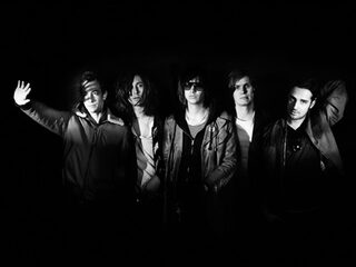 Nieuwe studiobeelden van The Strokes