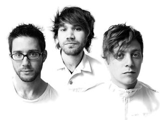 Lola Kite met wansmaak woensdag-cover bij Giel