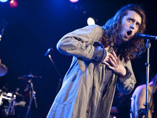 Documentaire over Crystal Fighters (vrijdag bij Giel)