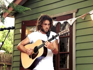 Matt Corby hoogste nieuwe op #22