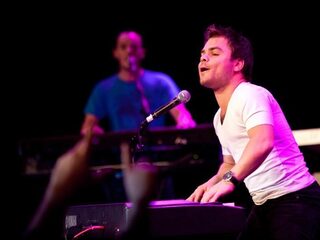 Michel Mulder zingt samen met Roel van Velzen