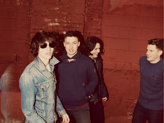 Album Arctic Monkeys online te beluisteren