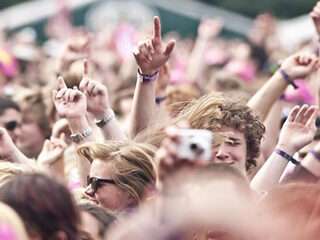 Festivals afschaffen wegens drugsdoden?