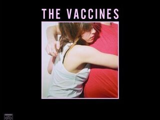 Luister naar het debuut van The Vaccines