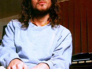 John Frusciante stuurt album met satelliet de ruimte in