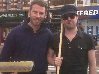 Kaiser Chiefs ruimen mee op in Londen