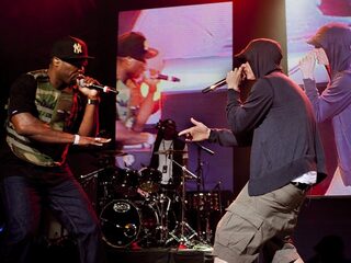 50 Cent & Eminem terug in top 10 van Groot-Brittannië