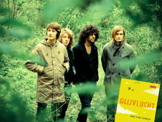 The Hype: pay with a tweet!