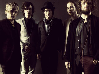 DI-RECT clip in primeur op 3FM.nl