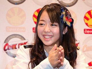 Japanse zangeres scheert hoofd uit schaamte