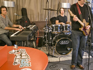 Blof schrijft nummer voor 3FM Serious Request