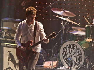 ICYMI: Noel Gallagher gratis radiogig en muziek van Red Hot Chili Peppers' ex-gitarist