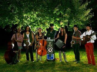 Verovert Zwitsers Kadebostany internationale charts?