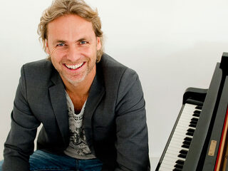 Koningslied blijft te downloaden ondanks terugtrekken