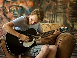 Overleden singer-songwriter hoogste nieuwe in VS