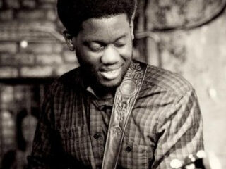 Michael Kiwanuka akoestisch bij GIEL