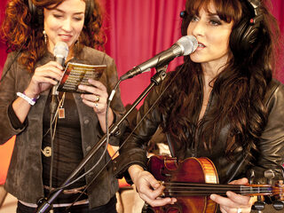 Ellen ten Damme live bij Giel