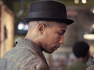 Avicii achtste week op #1 - Pharrell 3x in top 10