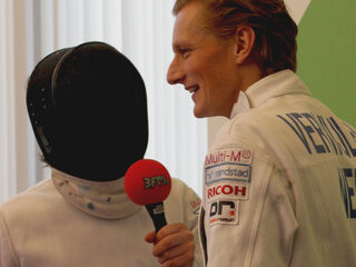 Giel kruist de degens met Bas Verwijlen