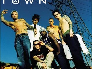 Crazy Town-frontman uit coma