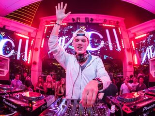 Avicii in top 5 langst genoteerde nummer 1-hits