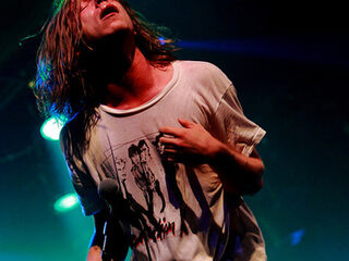 Cage the Elephant livesessie in de studio