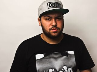 UK: Jason Derulo slaat concurrentie Deorro af