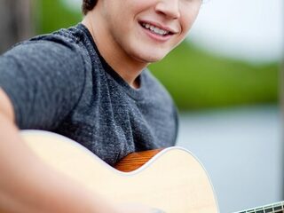 Nieuw: Cris Cab 'Loves Me Not'