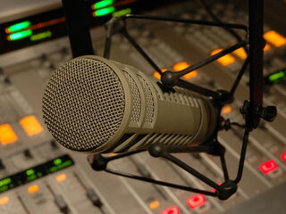 50 jaar hitlijst: Alle presentatoren op een rij