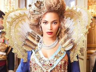 Beyoncé voor het eerst op #1 in Album Top 100