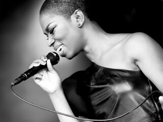 Sabrina Starke live bij Giel