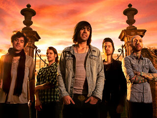 Destine live bij Bring It On!