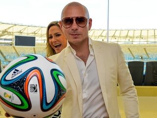 WK-anthem Pitbull hoogste nieuwe in Mega Top 50