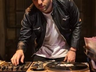 Zweed in sneltreinvaart richting #1-plek Mr. Probz