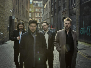 Mumford & Sons nieuw op #1 in Album Top 100
