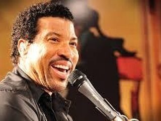 UK: eerste #1-album voor Lionel Richie in 23 jaar
