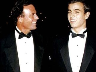 Vijf weken op #1: Enrique verbetert papa Iglesias