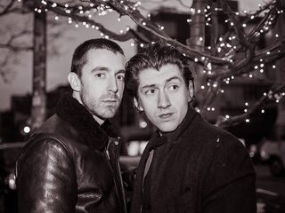 Last Shadow Puppets net niet op #1 in albumlijst