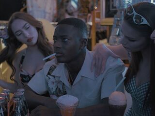 Frenna scoort 'eindelijk' weer een hit