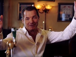 Oranje helpt John de Bever aan hit