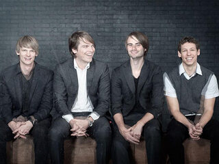 We, The Firm maakt clip voor TROS Vermist