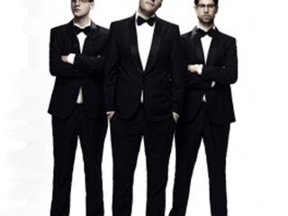 Het Zweedse trio Movits! live bij Giel