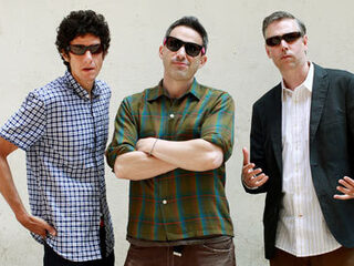 Monniken eren Beastie Boys Adam 'MCA' Yauch
