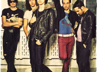 Beluister nieuwe track The Strokes