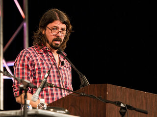 Dave Grohl geeft speech op SXSW