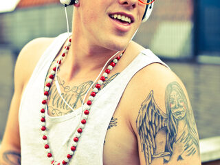 Jebroer live in 3voor12 Radio